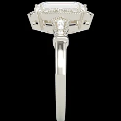 The Zinovia Diamond